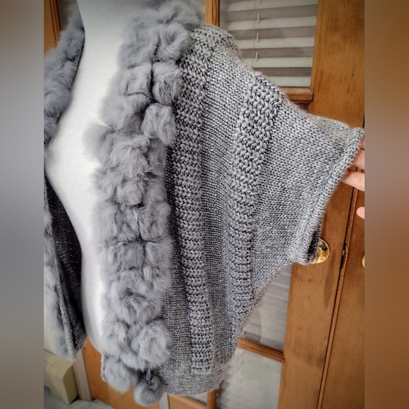Solitaire Sweaters - Solitaire Grey Wool Blend Short Sleeve Dolman Sweater, Rabbit Fur Trim, Small